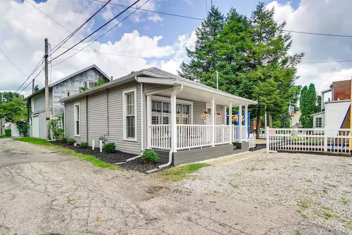 Colonial City Cottage